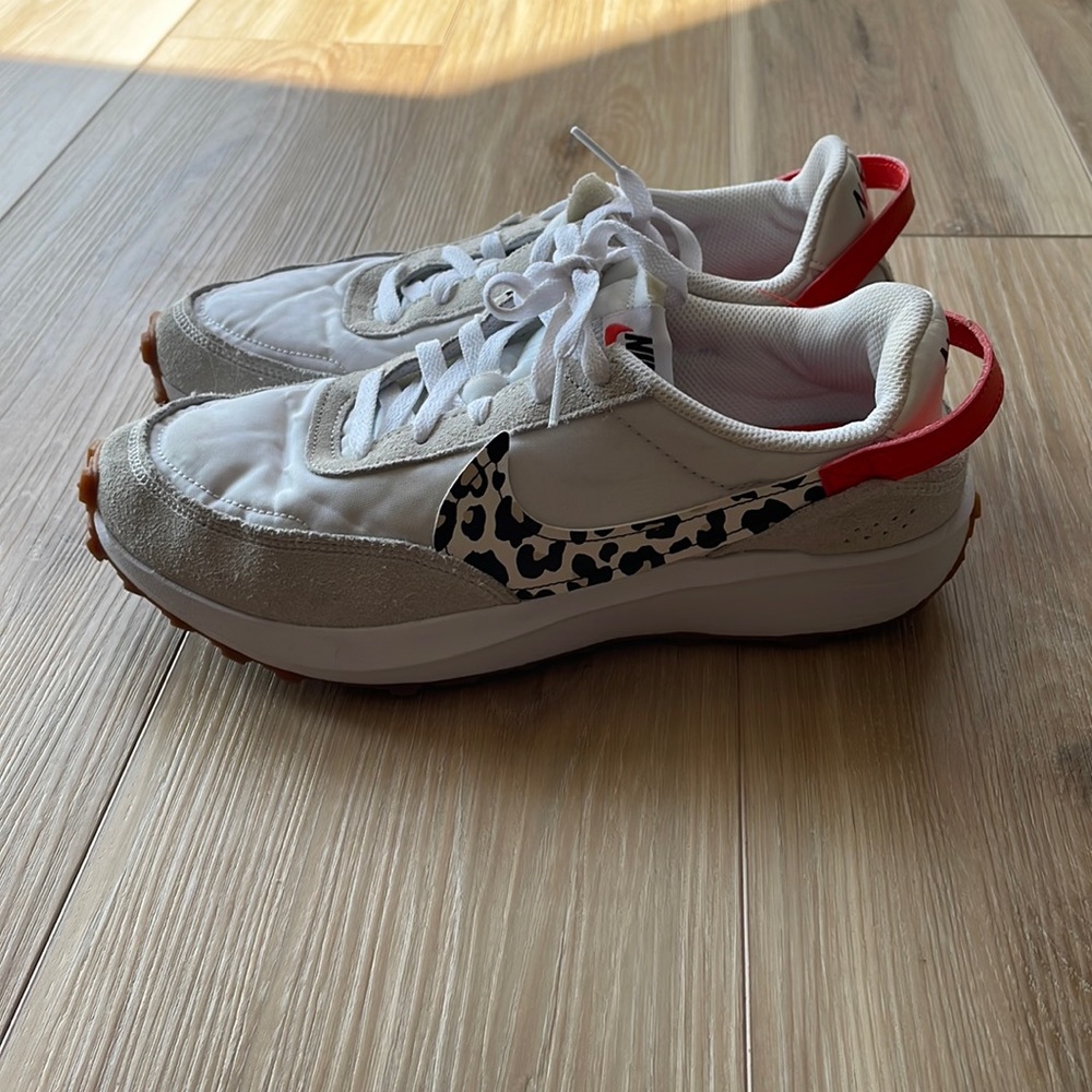 Nike Waffle Debut